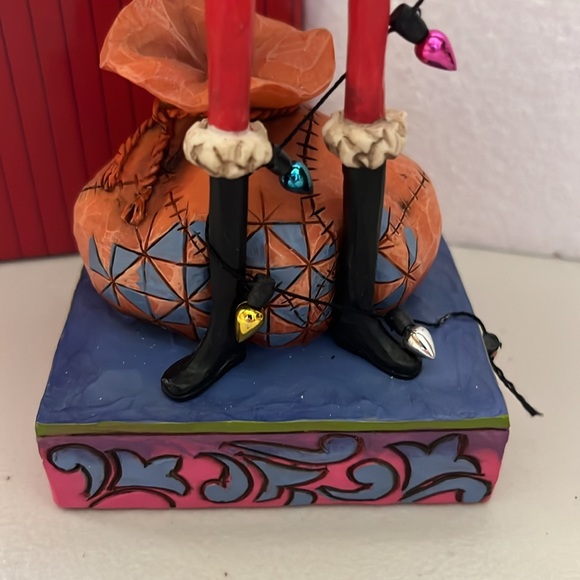 Jim shore wrapped up in Christmas spirit Jack Skellington figurine - Picture 5 of 17